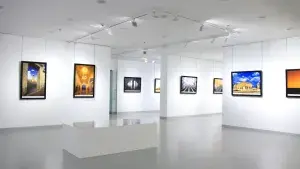 Band-9 Samples: What are the most popular museums and art galleries where you live?